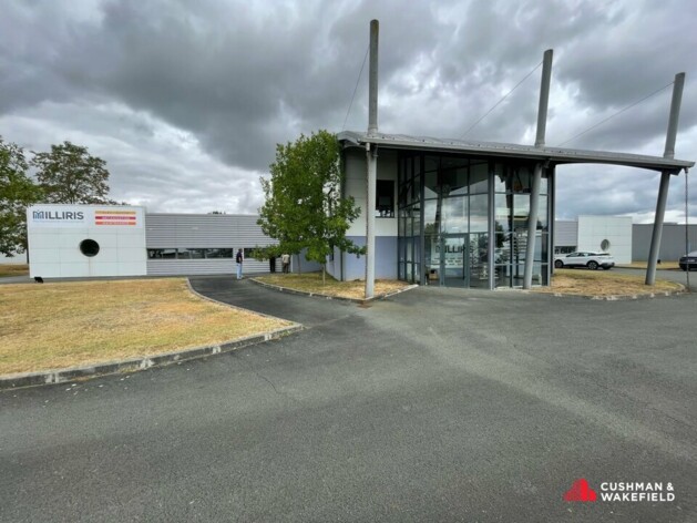 Achat entrepôts / activités Saintes Cushman & Wakefield