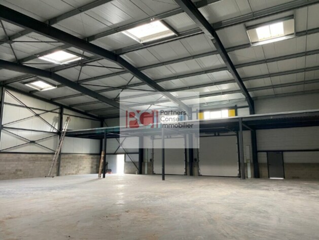 Location entrepôts / activités Nîmes Cushman & Wakefield