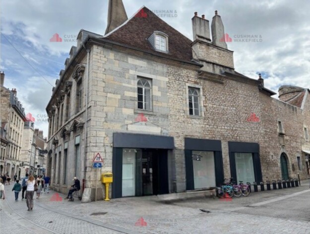 Location commerces Besançon Cushman & Wakefield
