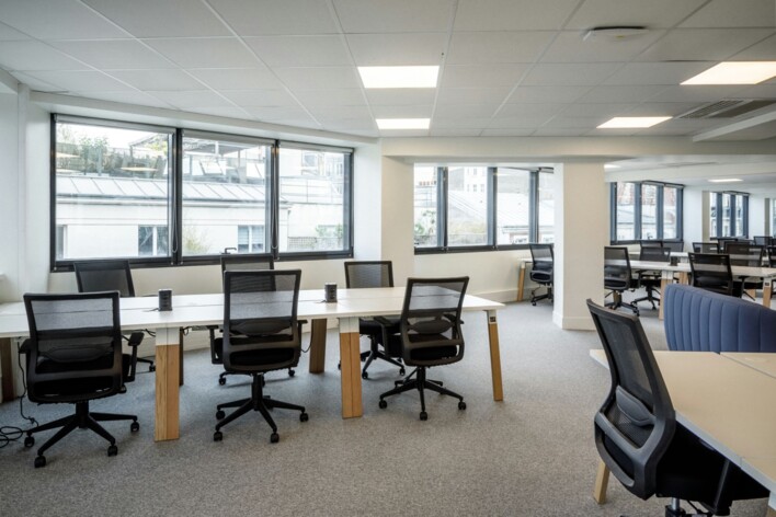 Location bureaux privés Paris 17 Cushman & Wakefield