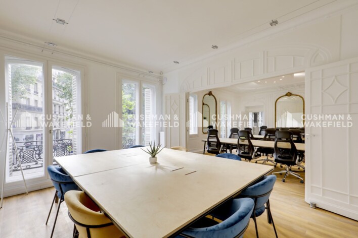 Location plateaux indépendants Paris 8 Cushman & Wakefield