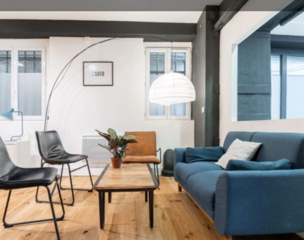 Location plateaux indépendants Paris 2 Cushman & Wakefield