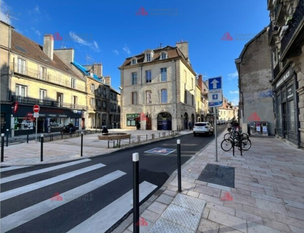 Location commerces Dijon Cushman & Wakefield