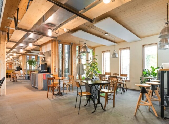 Location plateaux indépendants Versailles Cushman & Wakefield