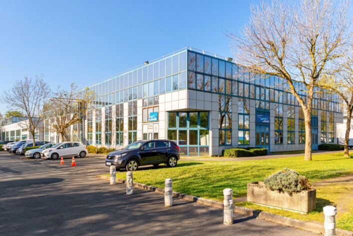 Location entrepôts / activités Fresnes Cushman & Wakefield