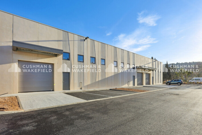 Achat ou Location entrepôts / activités Les Pennes-Mirabeau Cushman & Wakefield