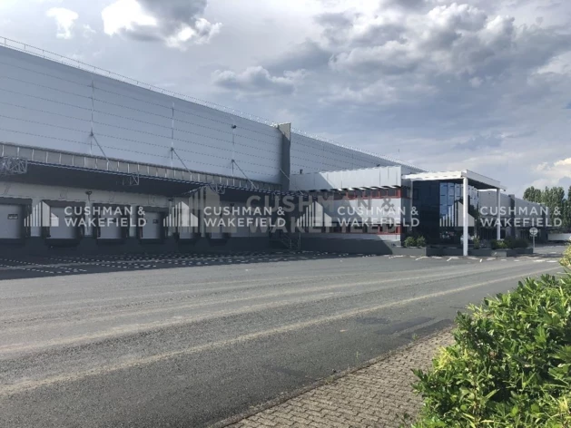 Location logistique Woippy Cushman & Wakefield