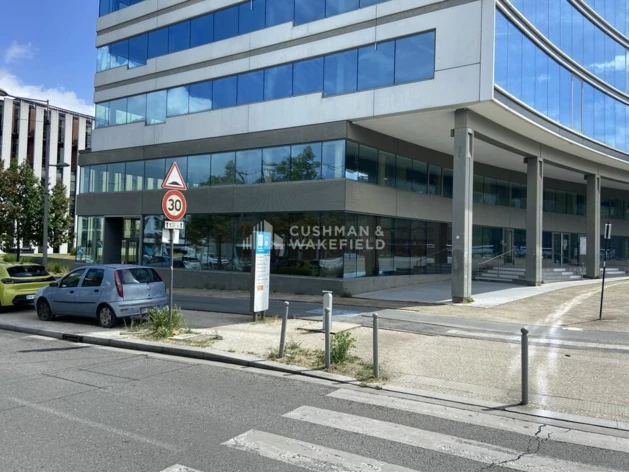 Location commerces Bordeaux Cushman & Wakefield