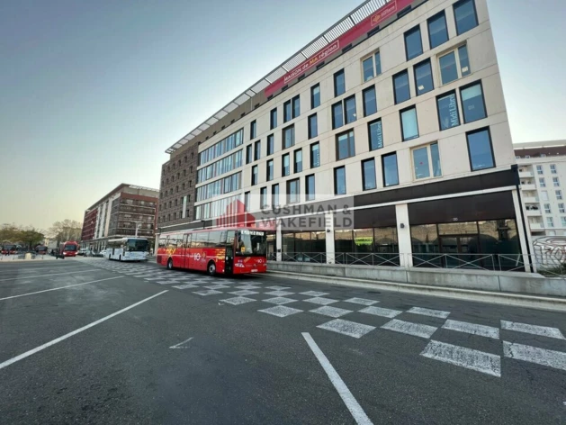 Location commerces Nîmes Cushman & Wakefield