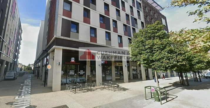 Location commerces Nîmes Cushman & Wakefield