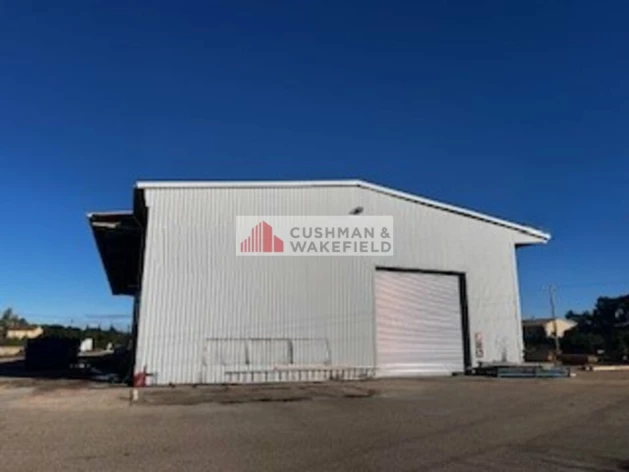 Location entrepôts / activités Remoulins Cushman & Wakefield