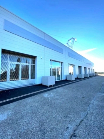 Location commerces Nîmes Cushman & Wakefield