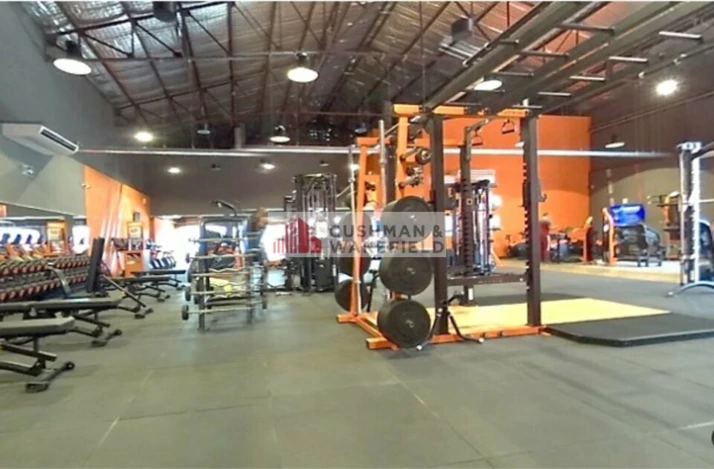 Location commerces Nîmes Cushman & Wakefield