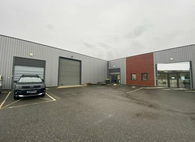 Location entrepôts / activités Montrabé Cushman & Wakefield