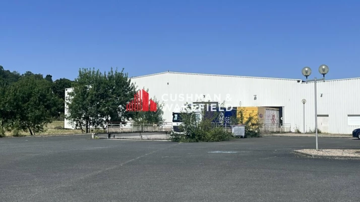 Achat entrepôts / activités Castres Cushman & Wakefield