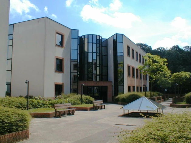 Location bureaux Jouy-en-Josas Cushman & Wakefield