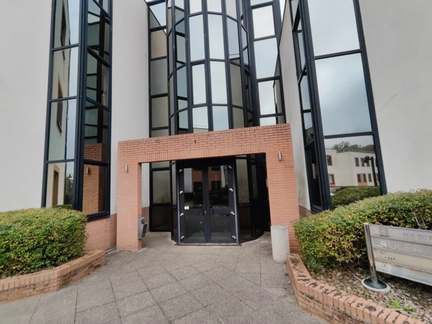 Achat ou Location bureaux Jouy-en-Josas Cushman & Wakefield