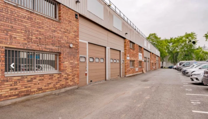 Location entrepôts / activités Lisses Cushman & Wakefield