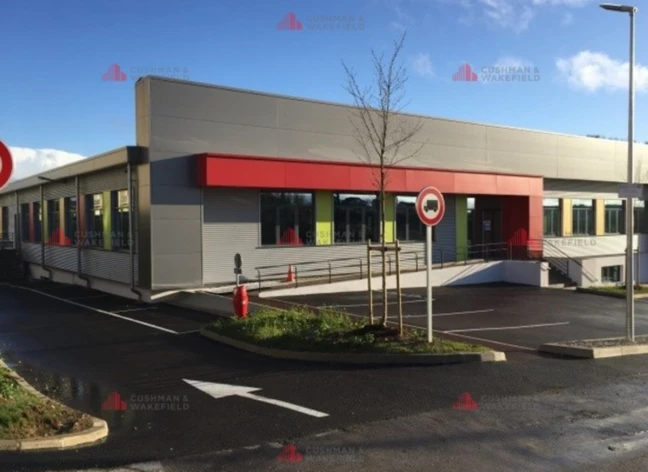 Location entrepôts / activités Besançon Cushman & Wakefield