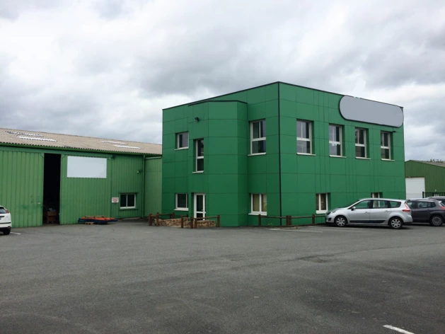 Location entrepôts / activités Betton Cushman & Wakefield