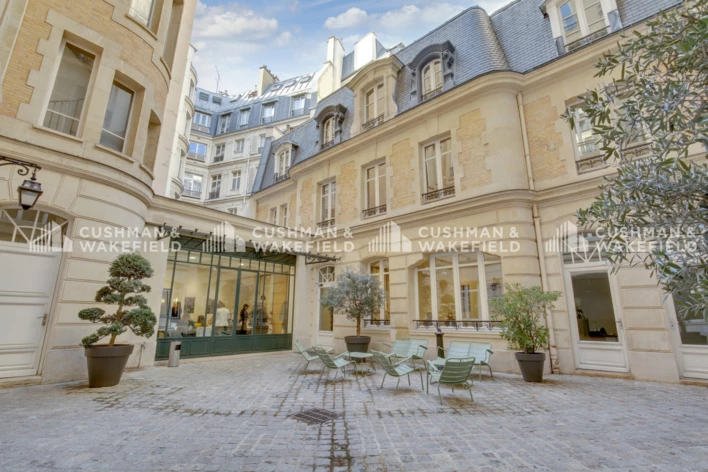 Location bureaux privés Paris 8 Cushman & Wakefield
