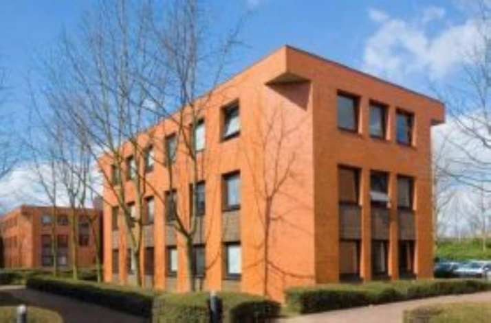 Achat ou Location bureaux Montigny-le-Bretonneux Cushman & Wakefield