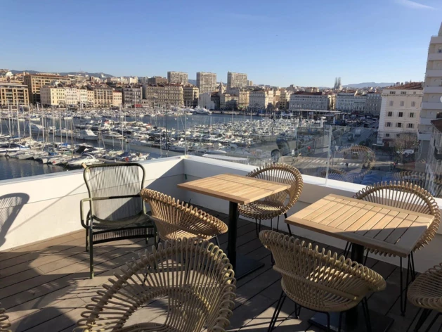 Location bureaux privés Marseille Cushman & Wakefield
