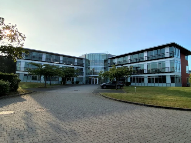 Location bureaux Voisins-le-Bretonneux Cushman & Wakefield