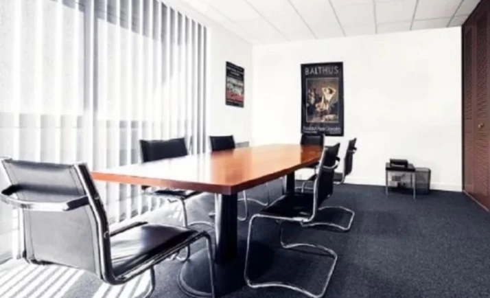 Location bureaux privés École-Valentin Cushman & Wakefield