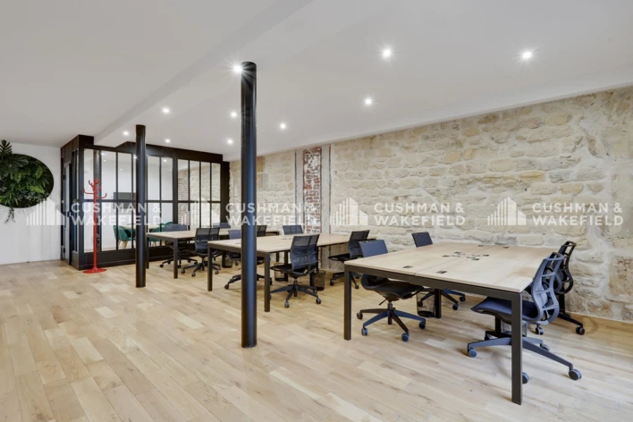Location plateaux indépendants Paris 10 Cushman & Wakefield