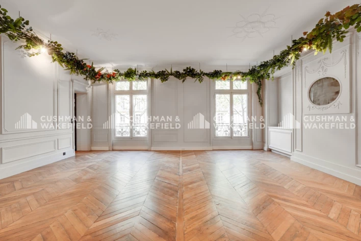 Location plateaux indépendants Paris 7 Cushman & Wakefield