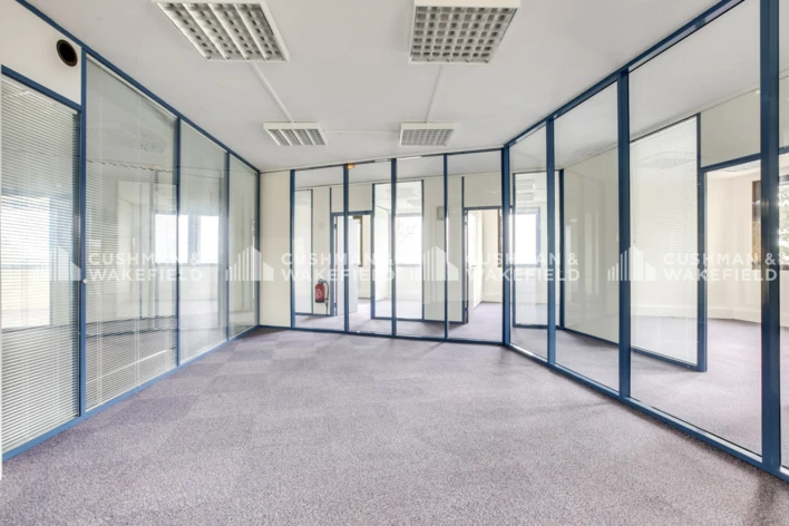Achat bureaux Saint-Aubin Cushman & Wakefield