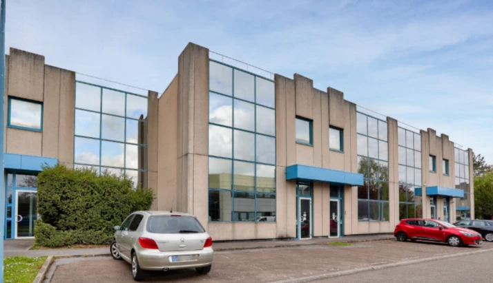 Location entrepôts / activités La Verrière Cushman & Wakefield