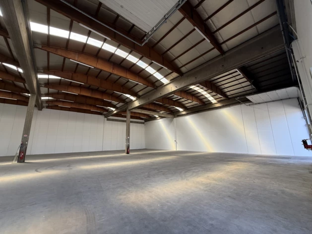 Location entrepôts / activités Saint-Priest Cushman & Wakefield