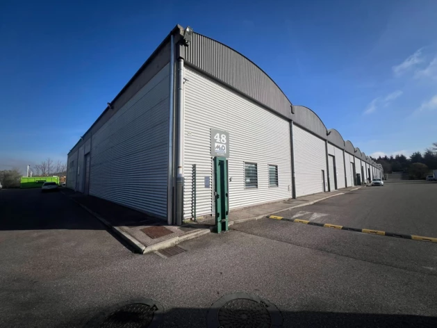 Location entrepôts / activités Saint-Priest Cushman & Wakefield