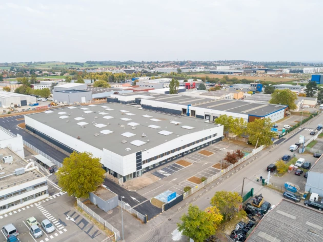 Location entrepôts / activités Chassieu Cushman & Wakefield