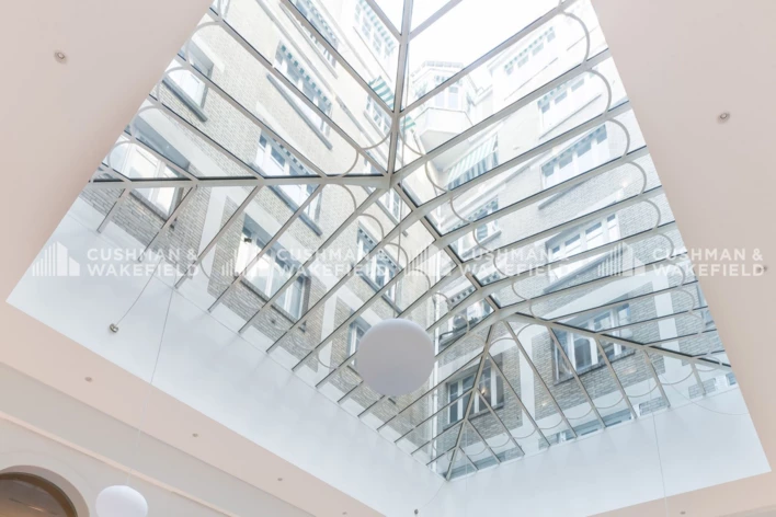 Location plateaux indépendants Paris 16 Cushman & Wakefield