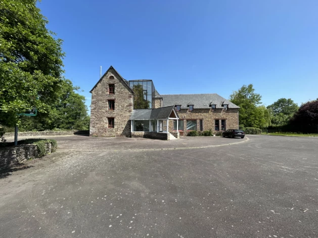 Achat ou Location bureaux Guichen Cushman & Wakefield