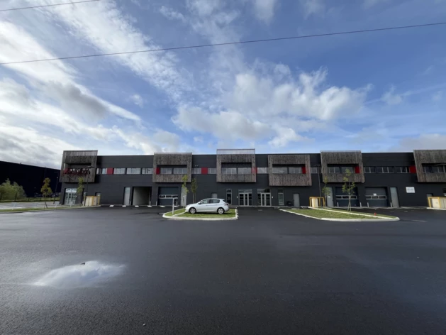 Location entrepôts / activités Créteil Cushman & Wakefield