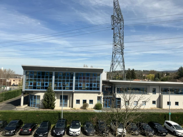 Achat ou Location logistique Civrieux-d'Azergues Cushman & Wakefield