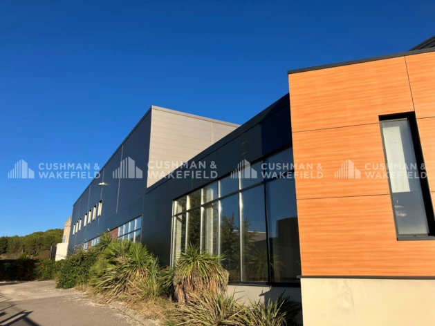 Location entrepôts / activités Aix-en-Provence Cushman & Wakefield