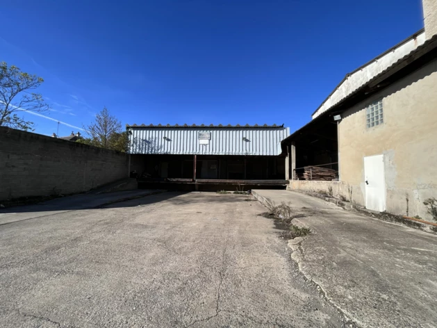 Location entrepôts / activités La Mézière Cushman & Wakefield