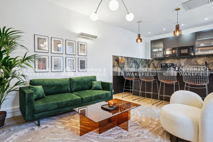 Location plateaux indépendants Paris 8 Cushman & Wakefield