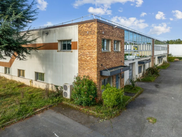 Location entrepôts / activités Les Ulis Cushman & Wakefield