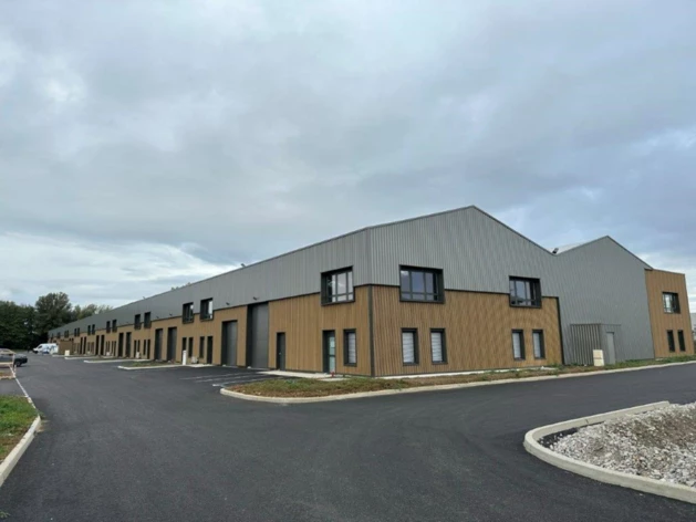 Location entrepôts / activités Bourgoin-Jallieu Cushman & Wakefield