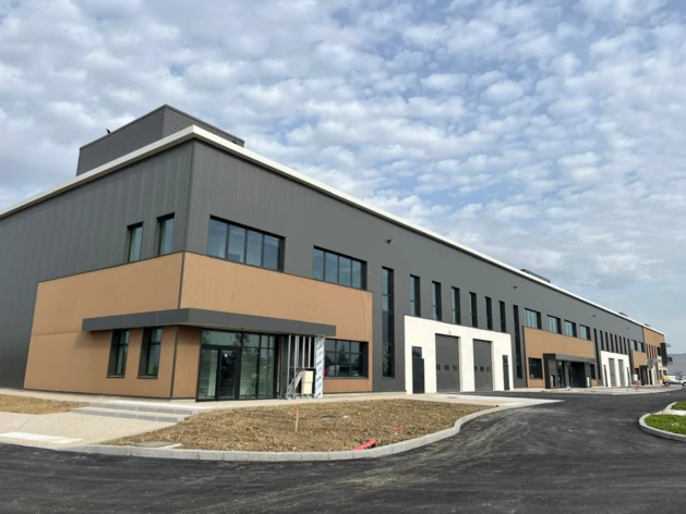 Location entrepôts / activités Saint-Priest Cushman & Wakefield