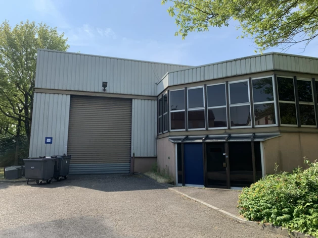 Location entrepôts / activités Palaiseau Cushman & Wakefield