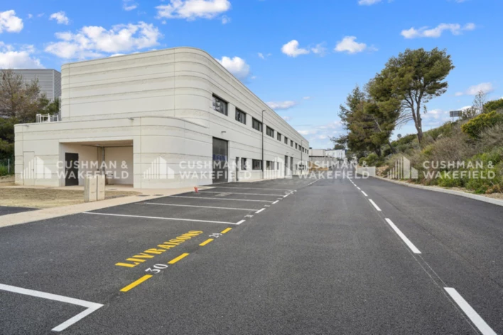 Location entrepôts / activités La Ciotat Cushman & Wakefield
