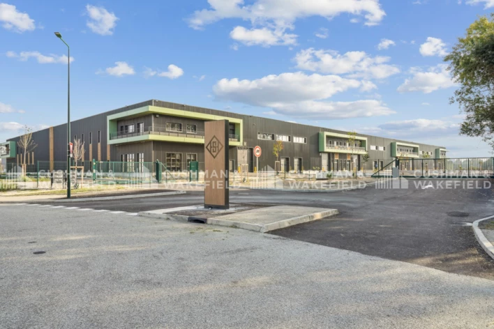 Location entrepôts / activités Graveson Cushman & Wakefield