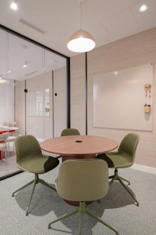 Location plateaux indépendants Paris 8 Cushman & Wakefield